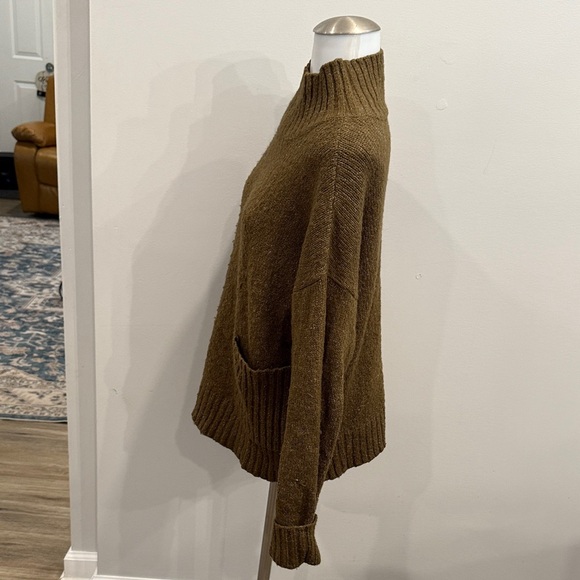 Love by Design Small Cozy Green Brown Knit Sweater with Pockets - Picture 4 of 6